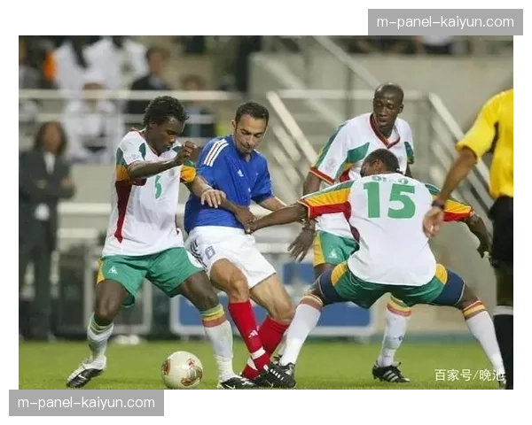 西雅图风暴防守核心埃齐·马格贝戈尔脚伤缺阵6-8周，世界杯预选赛受伤